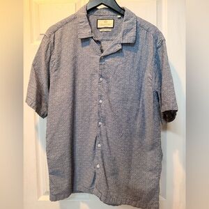 Short-Sleeve Blue Textured Button-Down Shirt by Lloyd & Jefferson